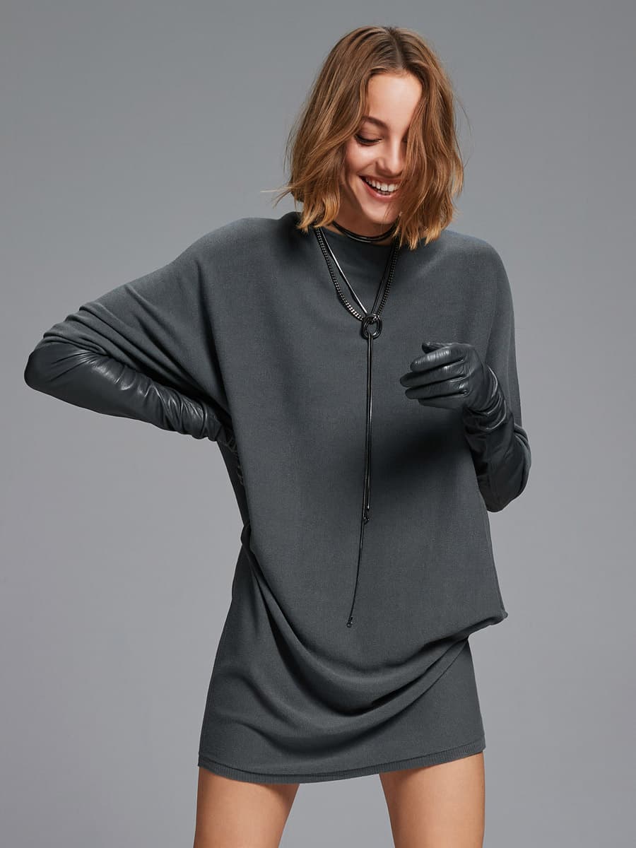 Rymlig Wide Neck Lång tröja — Anthracite
